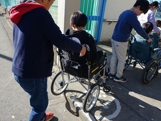 2024-1119車いす5年6.JPG