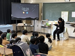2025-0217読み聞かせ1.jpg