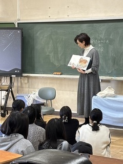 2025-0217読み聞かせ2.jpg